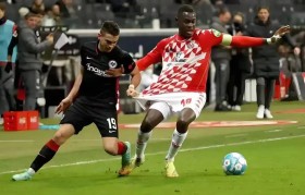 欧冠激战:法兰克福 VS 利物浦,谁能在这场对决中占得先机?