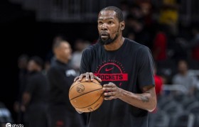 KD:我在太阳打中锋队友太矮 高端局中是灾难